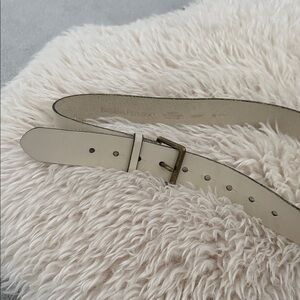 Banana Republic Cream Belt